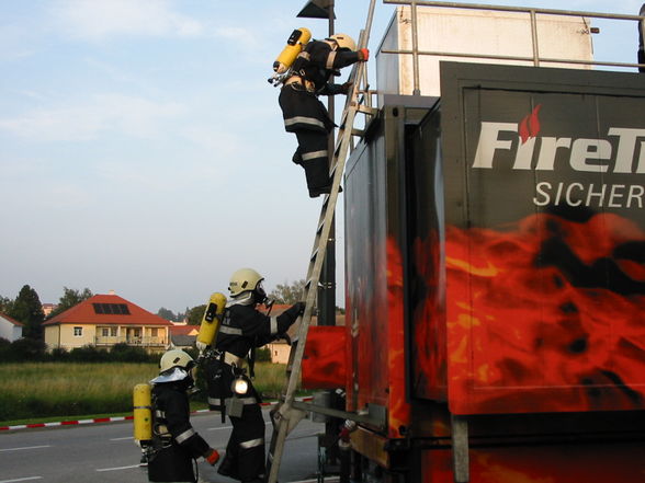 2004-09-05 Brandcontainer Oberwart - 