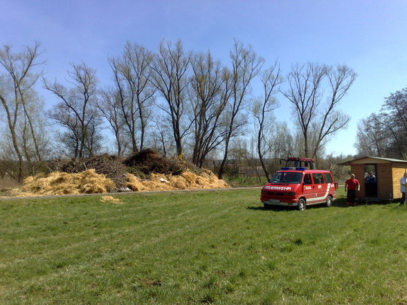 2010-04-03 Osterfeuer Kotezicken - 