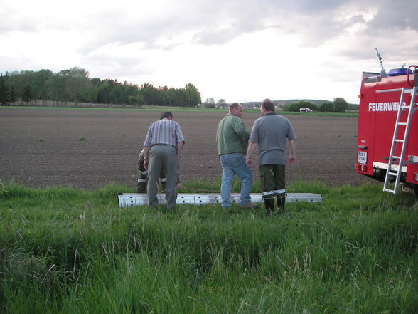 2010-05-07 Auspumpübung Wasserbehälter - 