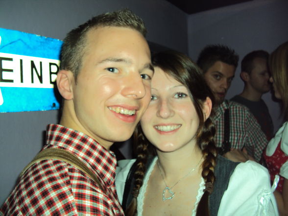 Trachten Party 2010 im Haus  - 