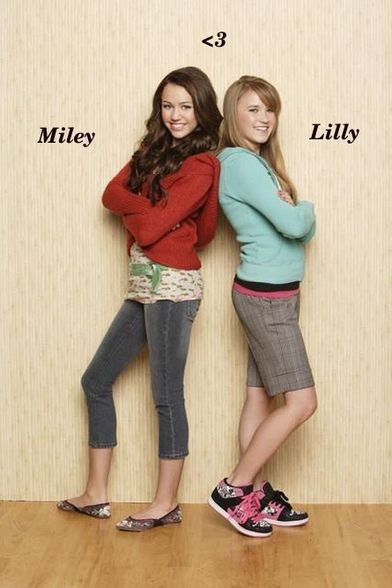 Miley  & Lilly --> Best Friends? - 