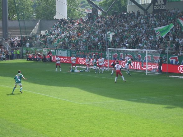 SK Rapid Wien : Red Bull Salzburg - 