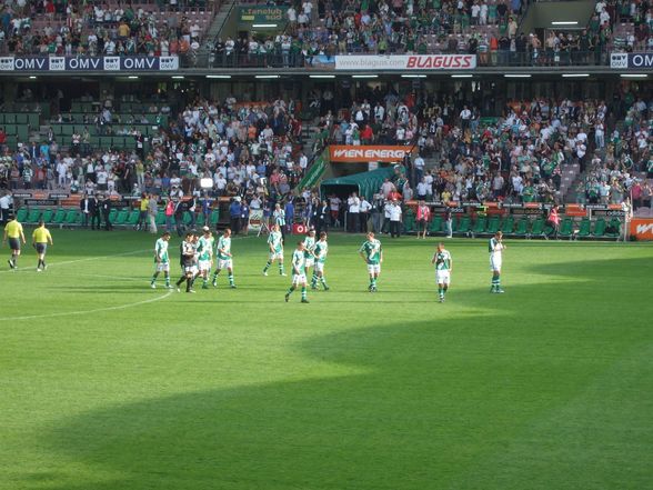 SK Rapid Wien : Red Bull Salzburg - 