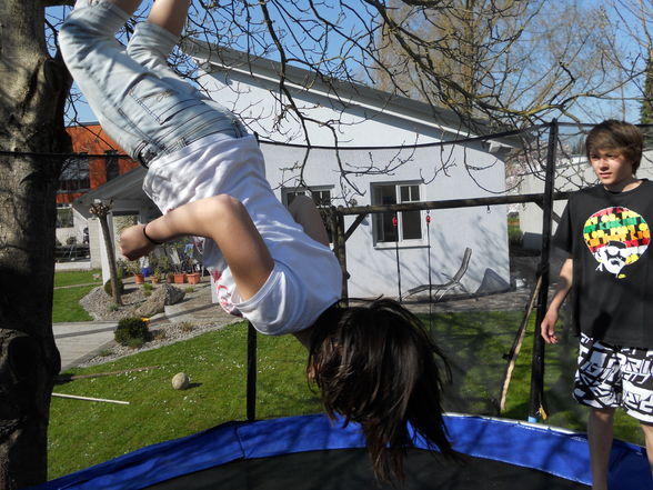 Trampolin....xD - 