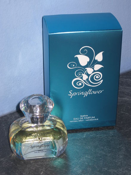 Blue Box Parfums - 