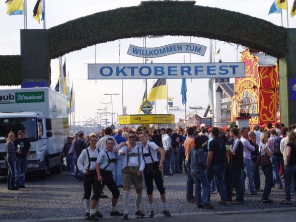 Oktoberfest & Lederhosentreffen - 