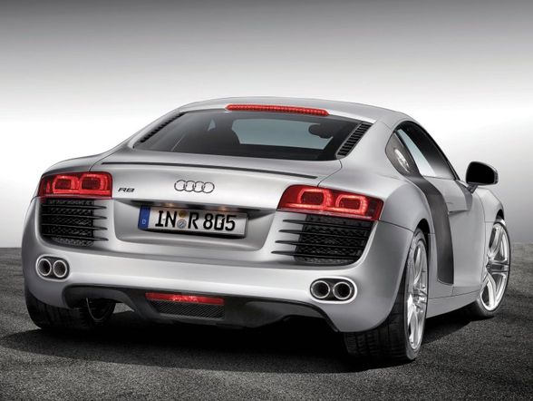 Audi R8 - 