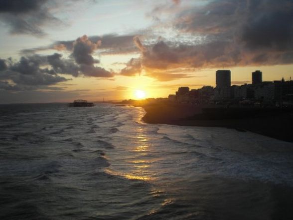 Brighton . England 2 - 