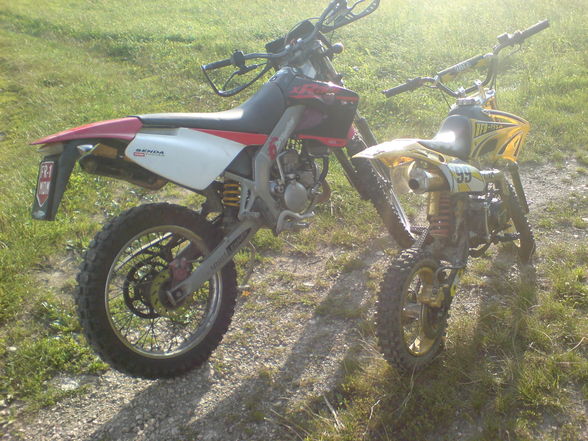 Sauga und dirt bike - 