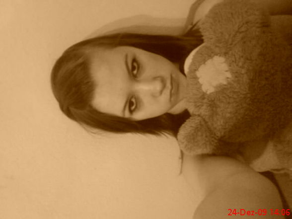 ii mid mein teddy..  :) - 