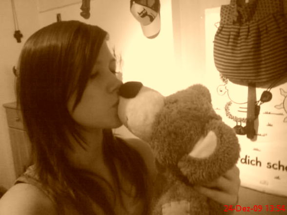 ii mid mein teddy..  :) - 