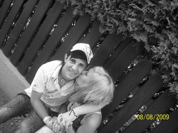 ........My AnGeL unD icH........ - 