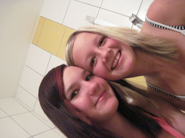 OMG_WTF_ThaT´s me and my BEST FRiiend ;) - 