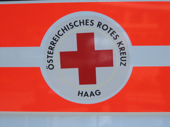 Rotes Kreuz und feuerwehr Haag City - 