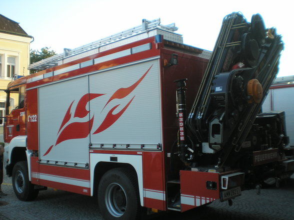 Rotes Kreuz und feuerwehr Haag City - 