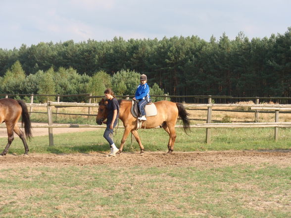 I mei Nichte und mein Bruada beim reiten - 