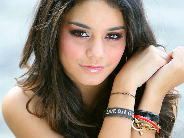 vanessa hudgens - 