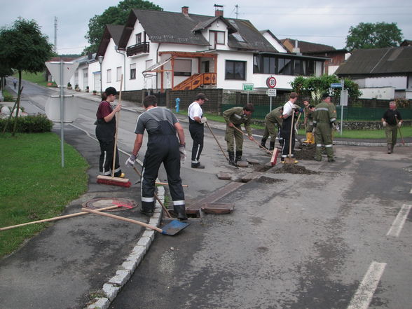 2009-06-27 Aufräumarbeiten Mischendorf - 