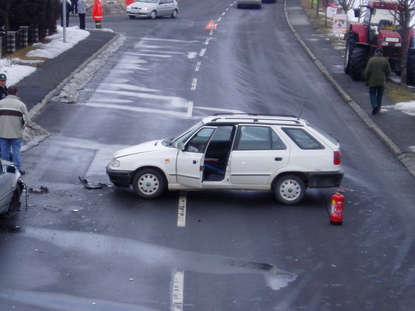 2006-02-18 Verkehrsunfall - 