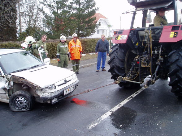 2006-02-18 Verkehrsunfall - 