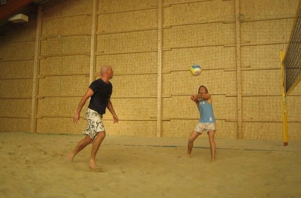 BEACHVOLLEYBALL - 