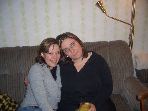 Birthday Party Nov05 - Moni & me - 