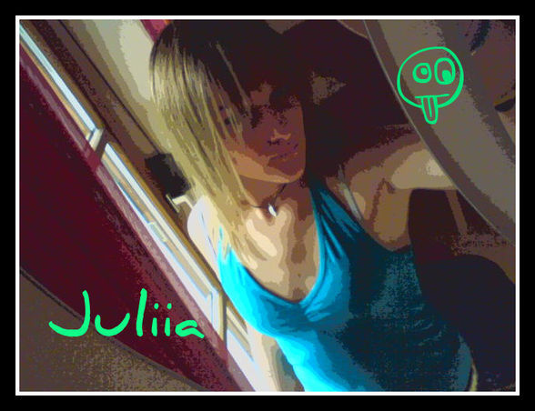 Juliia W - 