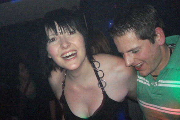 PARTYPEOPLE 2009 TEIL 2 - 