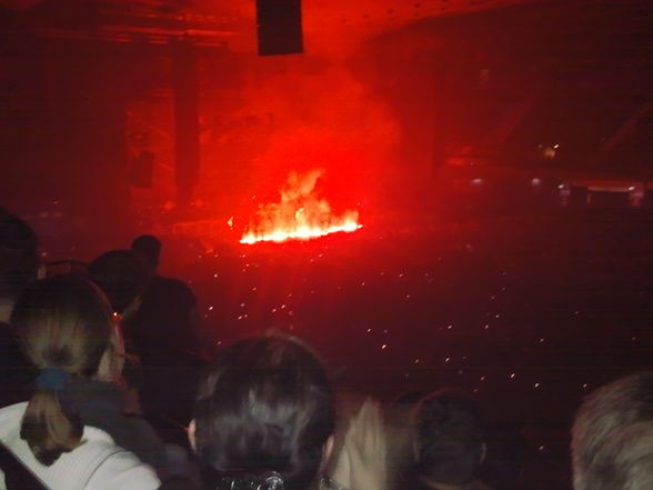 Die Götter waren in Wien  RAMMSTEIN - 