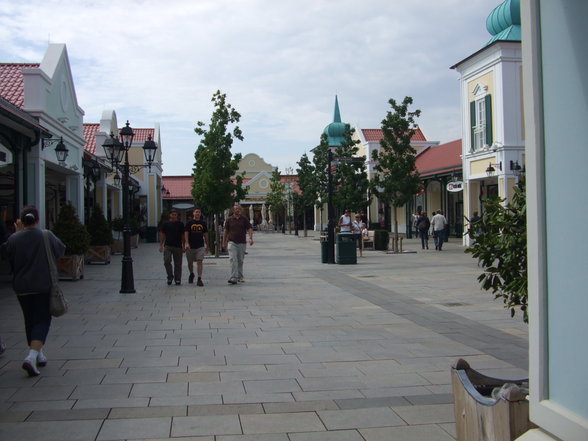 Im Outlet Center Parndorf - 