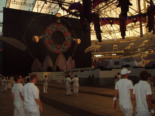 Sensation White 2006 - 