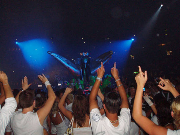 Sensation White 2006 - 