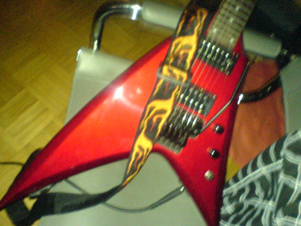 my new guitar!! - 