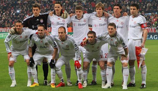 FC BAYERN MÜNCHEN - 