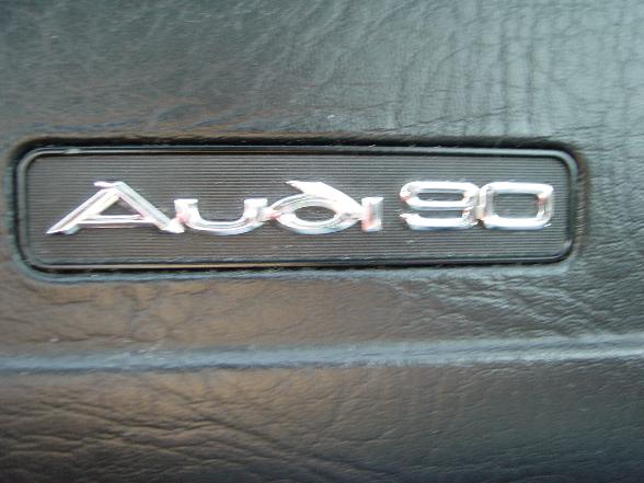 Audi 90  - 