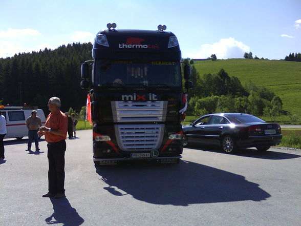 Truckerhochzeits-Überaschung - 