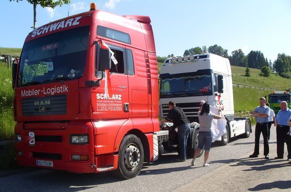 Truckerhochzeits-Überaschung - 