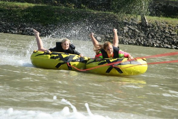 Wasser-ski fahren auf der schönen Donau! - 