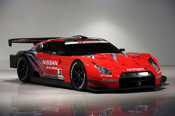 mei traumauto nissan gtr - 