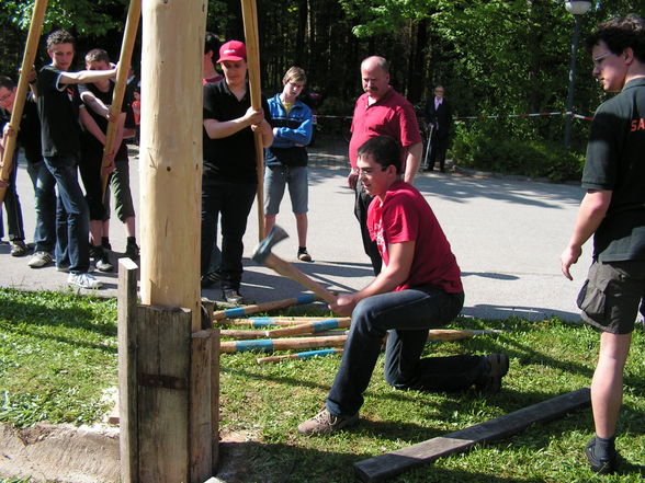 Maibaumaufstellen - 