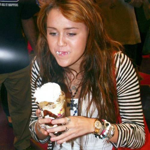 miley cyrus - 