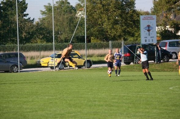 Am Fußballplatz - 