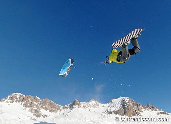 Snowkite !! - 