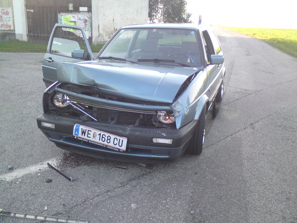 Destroyed by Nissan Navara - 