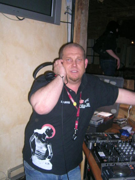 DJ-MIKE - 