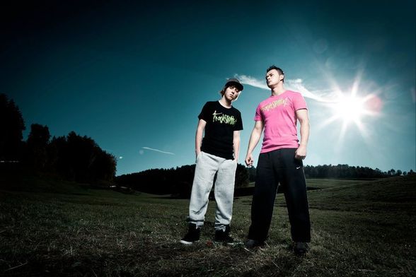 g-neila und manix, manix are teh best - 