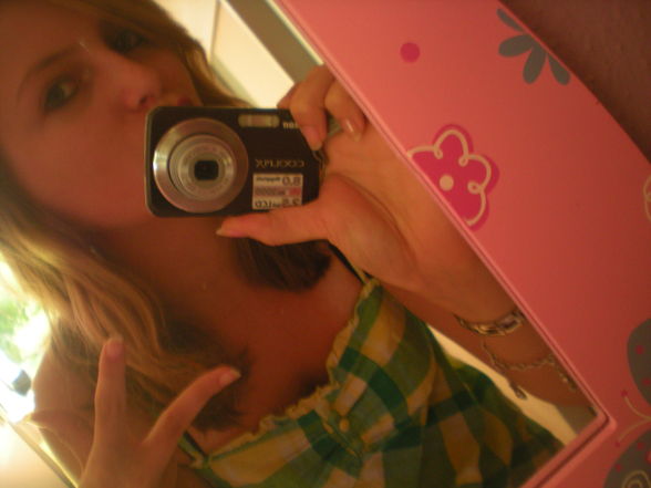 ѕнooт'ѕ.♥♥ - 