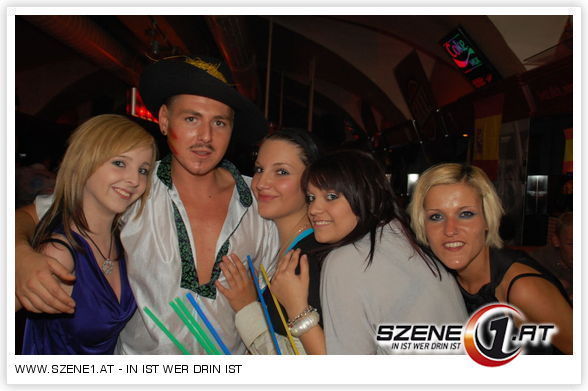 Party ohne ende..=) =)  - 