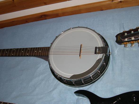 Gitarren, Banjo, Ukulele - 