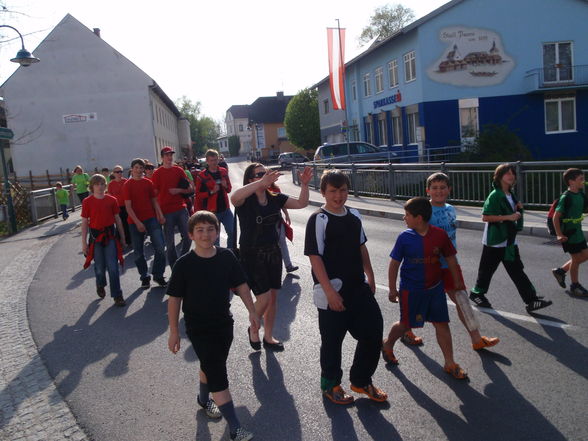 Maibaum Aufstellen in Stadl-Paura - 